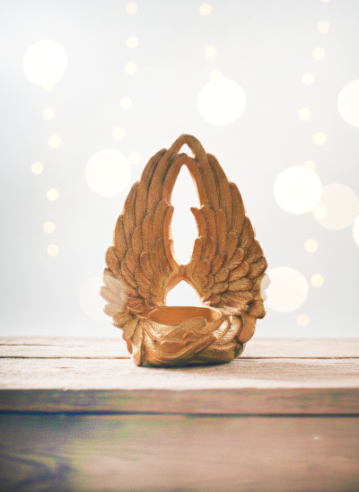 Alas En Cerámica Pintada A Mano. Varios tonos